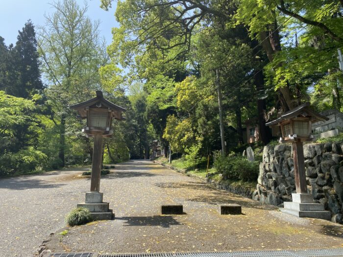 金鑚神社山道